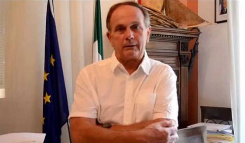 IL SINDACO DI POROFERRAIO MARIO  FERRARI INTERVIENE SULLA  TASSA D'IMBARCO PROPOSTA DEL SINDACO DI PIOMBINO